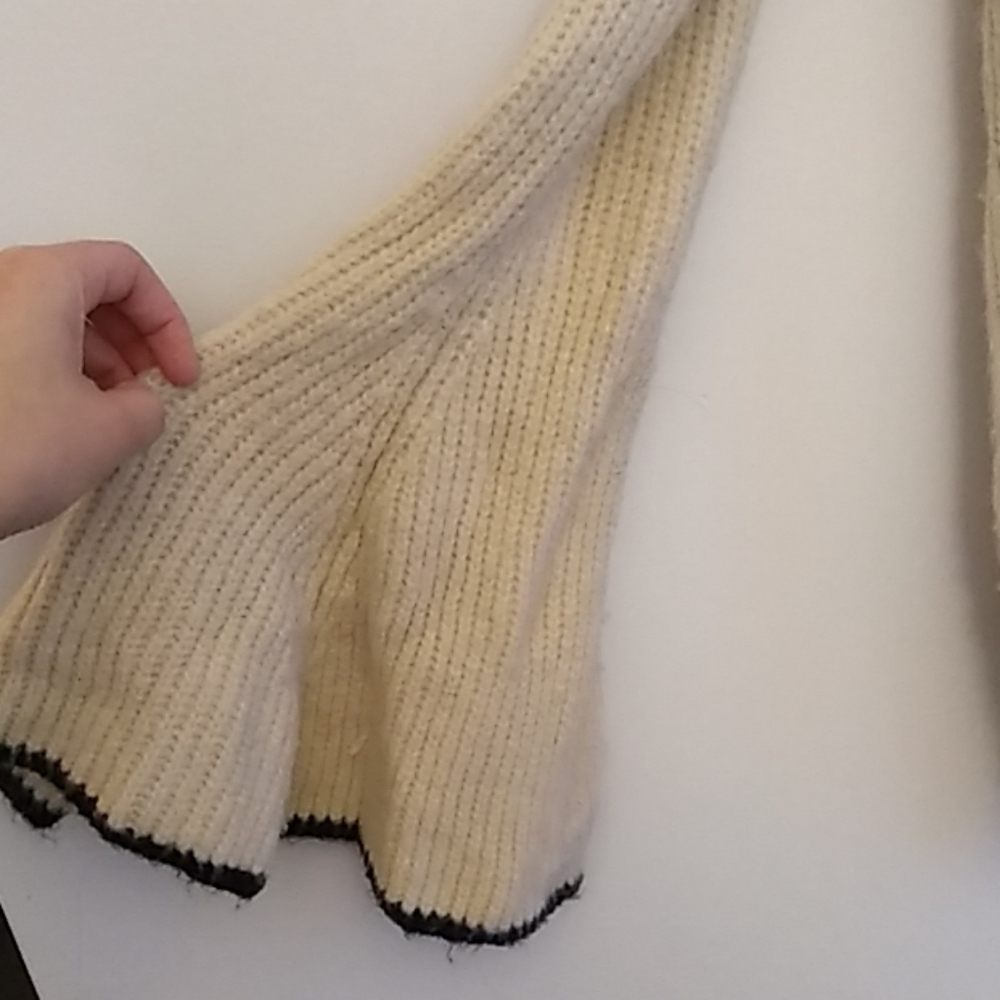 Sweater - Picture 2 of 2